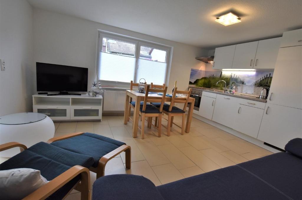 8002 Gartenblick room 3